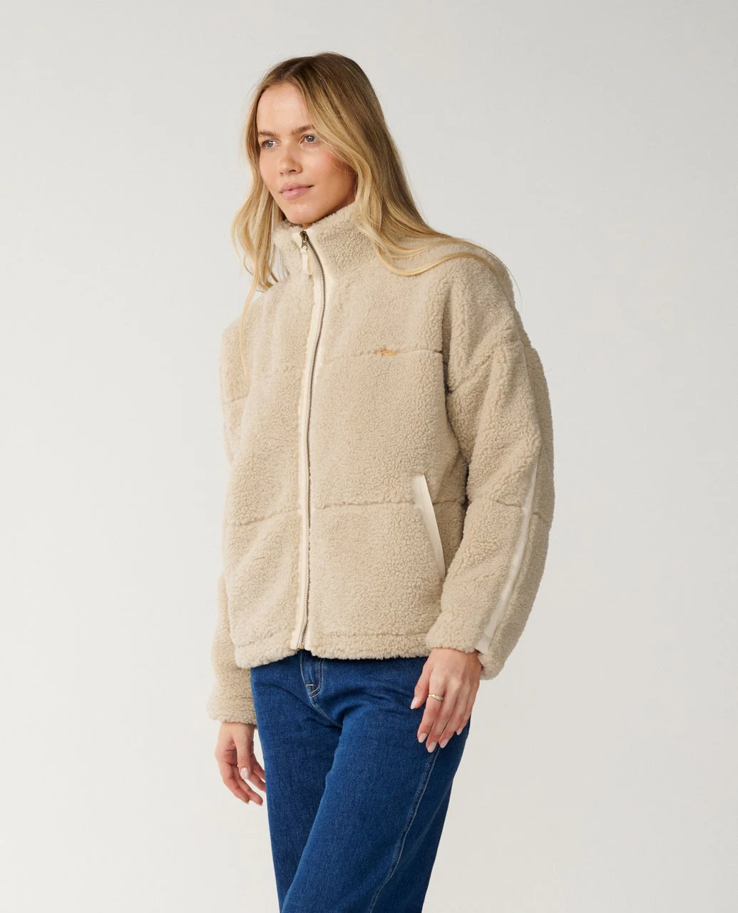 Cala Nights Sherpa Jacket - Image 5
