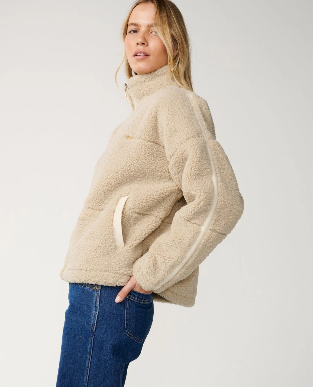 Cala Nights Sherpa Jacket - Image 7
