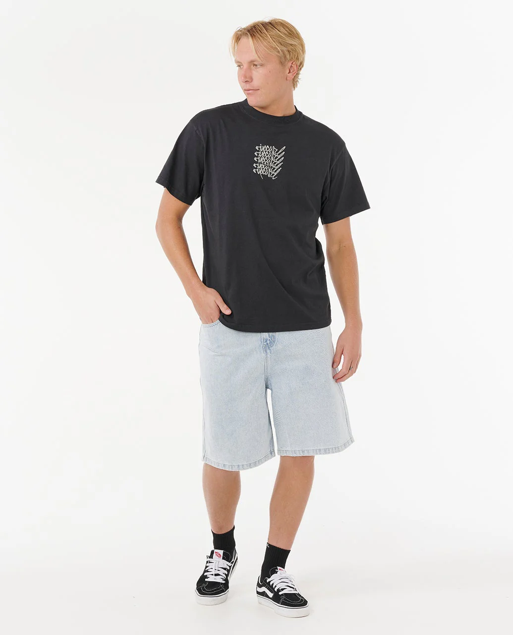 22" Script Walkshort - Image 4